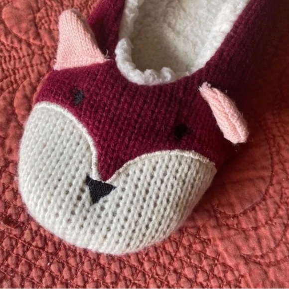 Women's Faux Fur Pull-On Slipper Socks - Picture 2 of 4